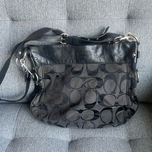 Coach Women's crossbody / shoulder Bag